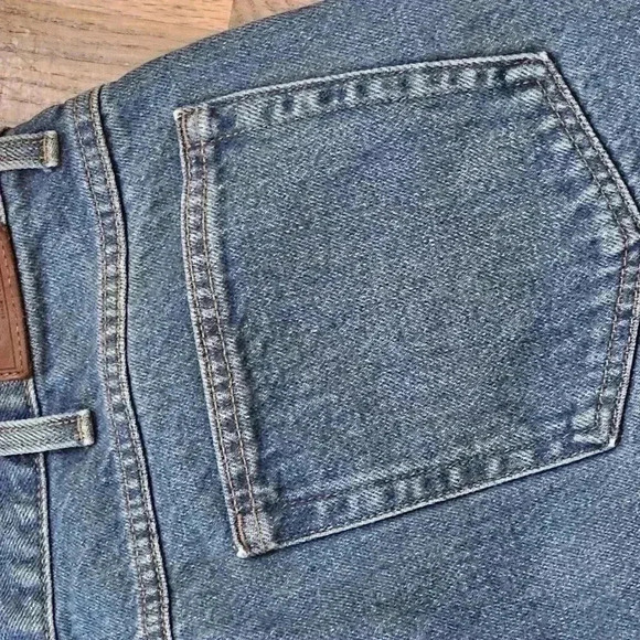 LL BEAN CLASSIC FIT Jeans Size 35×30 EUC - Picture 7 of 7